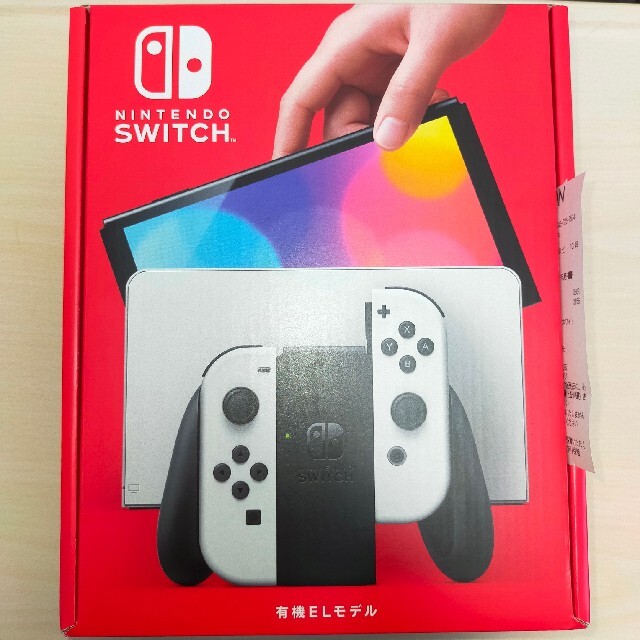 Nintendo Switch(ニンテンドースイッチ)のNintendo switch 有機ELモデル ホワイト エンタメ/ホビーのゲームソフト/ゲーム機本体(家庭用ゲーム機本体)の商品写真