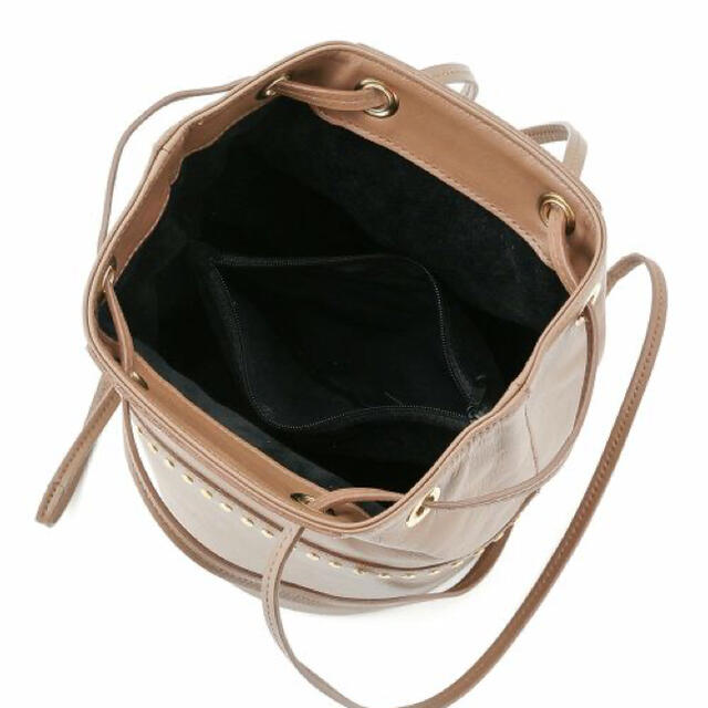 CHRISTIAN VILLA  巾着バッグ レディースのバッグ(ショルダーバッグ)の商品写真