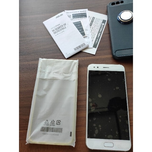ASUS(エイスース)のASUS  ZenFone4 ZE554KL-BK64S6 64GB Simフリ スマホ/家電/カメラのスマートフォン/携帯電話(スマートフォン本体)の商品写真