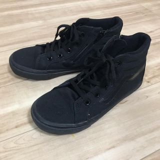 ヴァンズ(VANS)のキッズ　ハイカットスニーカー（黒）VANS(スニーカー)