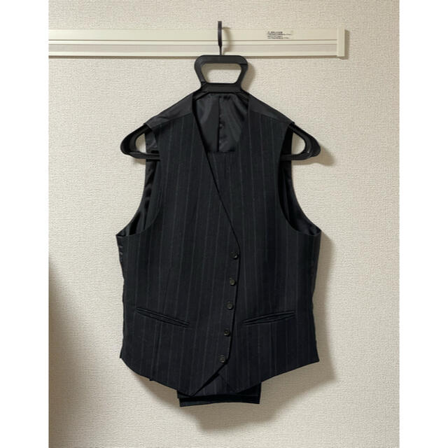 青山(アオヤマ)の秋冬メンズスリーピーススーツ メンズのスーツ(セットアップ)の商品写真