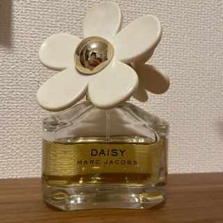 マークバイマークジェイコブス(MARC BY MARC JACOBS)のマークジェイコブス　香水　DAISY 50ml(香水(女性用))