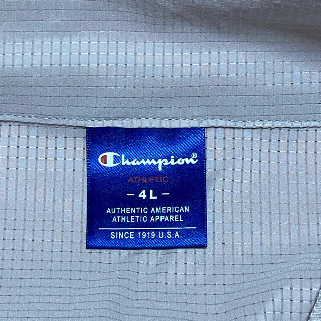 Champion(チャンピオン)のchampion 薄いジャンバー４Ｌ　中古美品 メンズのジャケット/アウター(ブルゾン)の商品写真