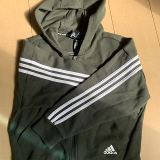 アディダス(adidas)のadidas アディダス　パーカー(ジャケット/上着)