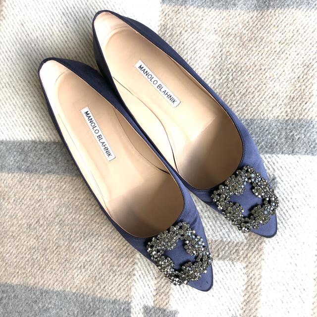 Manolo Blahnik マノロブラニク ハンギシ 紺　36 サイズ