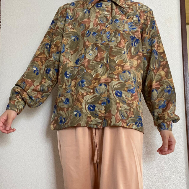 Lochie(ロキエ)の柄シャツ レディースのトップス(シャツ/ブラウス(長袖/七分))の商品写真