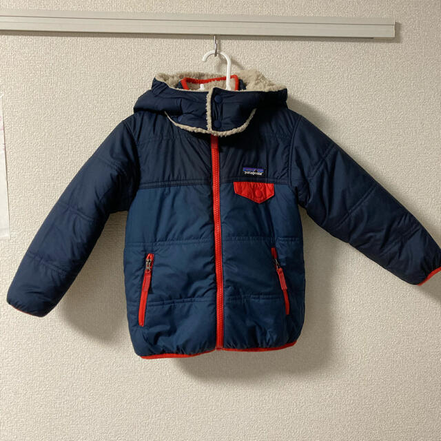 Patagonia キッズ  リバーシブル　ジャケット　4T