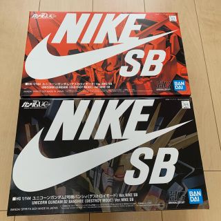 ナイキ(NIKE)のNIKE SB 機動戦士ガンダムUCのコラボ セット(アニメ/ゲーム)