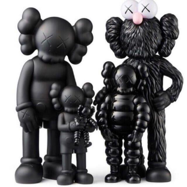 KAWS FAMILY #2 BLACK インテリア/住まい/日用品のインテリア/住まい/日用品 その他(その他)の商品写真