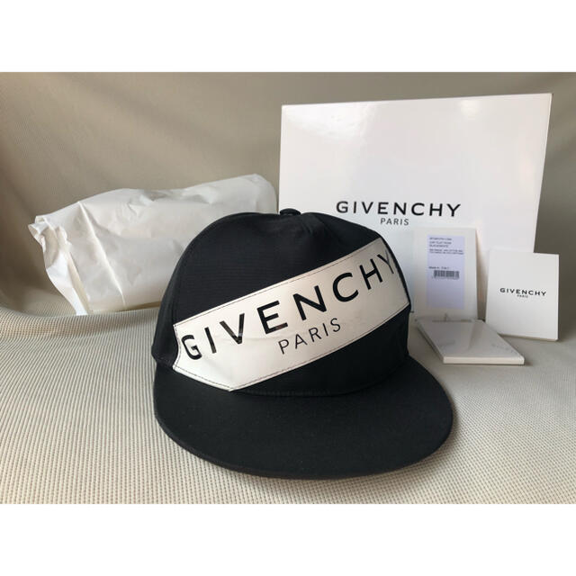 GIVENCHY キャップ　※ 箱、タグ付きジバンシー