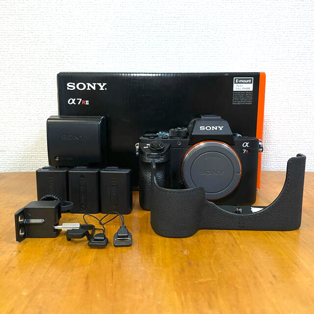 SONY(ソニー)のSONY α7RⅡ (ILCE-7RM2) おまけつき スマホ/家電/カメラのカメラ(ミラーレス一眼)の商品写真