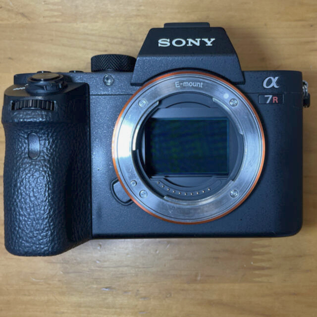 SONY(ソニー)のSONY α7RⅡ (ILCE-7RM2) おまけつき スマホ/家電/カメラのカメラ(ミラーレス一眼)の商品写真