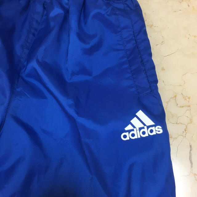 adidas(アディダス)のアディダス　パンツ　青　140 キッズ/ベビー/マタニティのキッズ服男の子用(90cm~)(パンツ/スパッツ)の商品写真