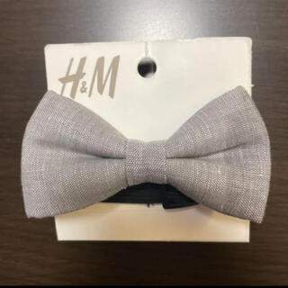 エイチアンドエム(H&M)のH&M 蝶ネクタイ　灰色　グレー　新品未使用(その他)