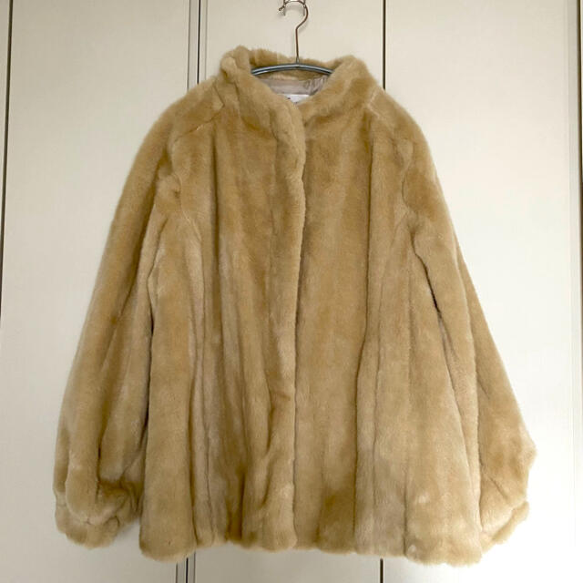 Ron Herman(ロンハーマン)のフェイクファーコート nuebyas レディースのジャケット/アウター(毛皮/ファーコート)の商品写真