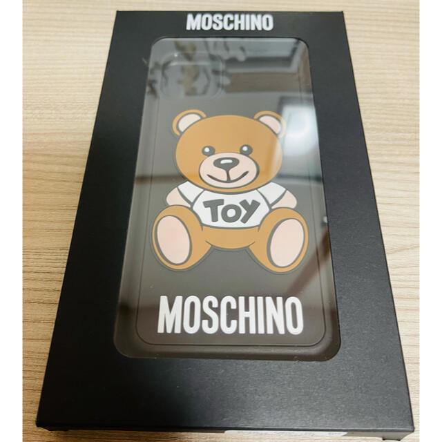 MOSCHINO(モスキーノ)のMOMO様専用⭐︎MOSCHINO iPhone 11 pro max カバー スマホ/家電/カメラのスマホアクセサリー(iPhoneケース)の商品写真