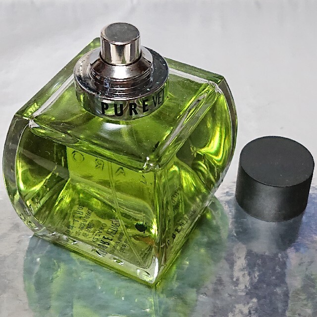 AZZARO(アザロ)の入手困難(*_*)アザロ ピュア ベチバー オードトワレ 125ml コスメ/美容の香水(香水(男性用))の商品写真