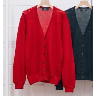 アンユーズド(UNUSED)のUNUSED US1965 12G Damege cardigan RED(カーディガン)