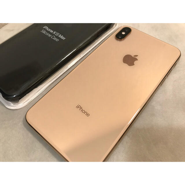 Apple(アップル)の超美品 iPhone XS Max 256G Simフリー ゴールド+純正ケース スマホ/家電/カメラのスマートフォン/携帯電話(スマートフォン本体)の商品写真