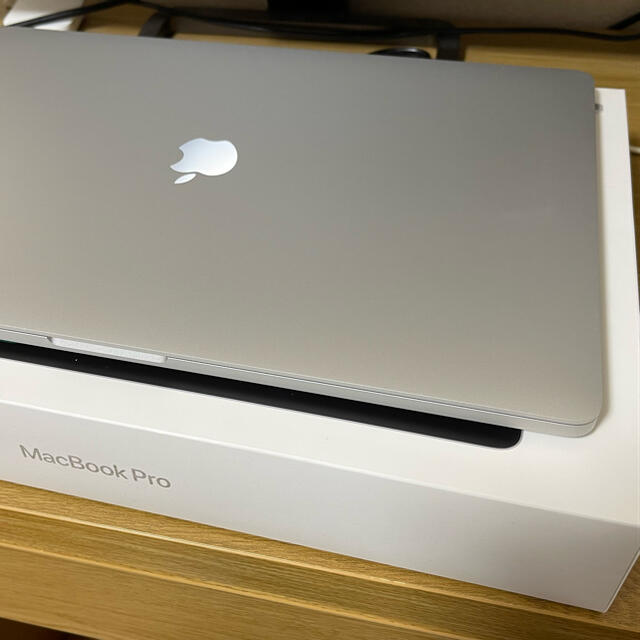 Apple - Macbook Pro 16インチの通販 by ST ｜アップルならラクマ