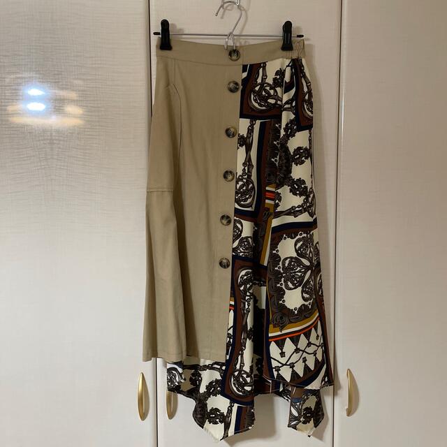 MURUA(ムルーア)の10/31まで掲載MURUAスカーフ柄アシメスカート レディースのスカート(ロングスカート)の商品写真