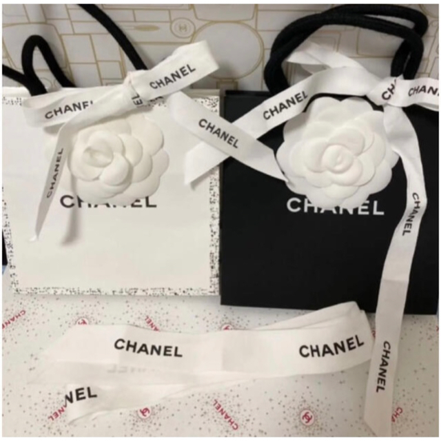 CHANEL - いちご様専用❤︎CHANELショッパー2枚の通販 by c's shop