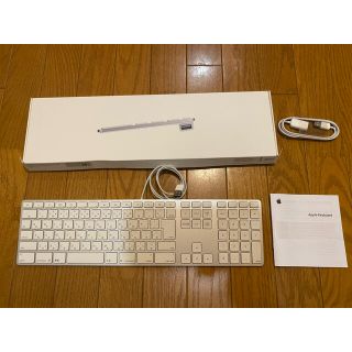 Apple keyboard テンキーJIS MB110J/A(PC周辺機器)