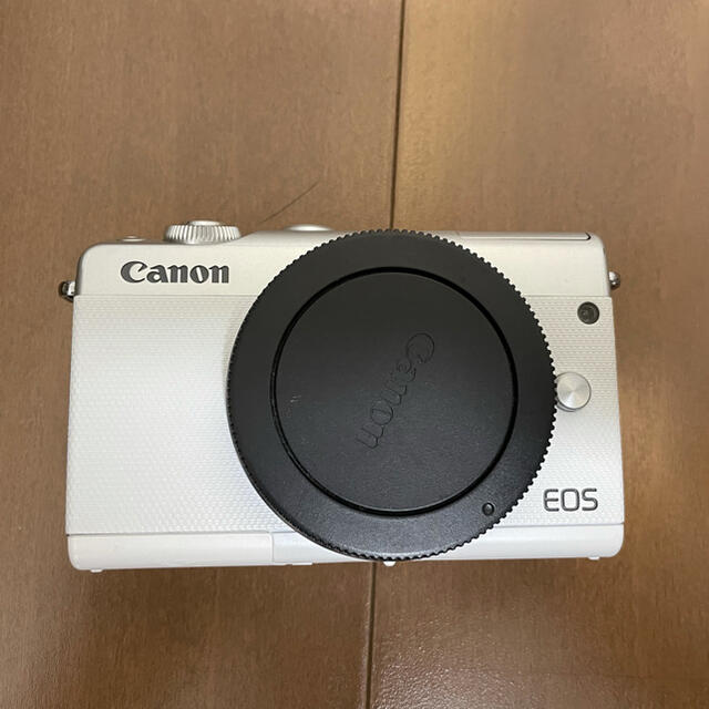 Canon EOS M100 ボディ　ホワイト 1