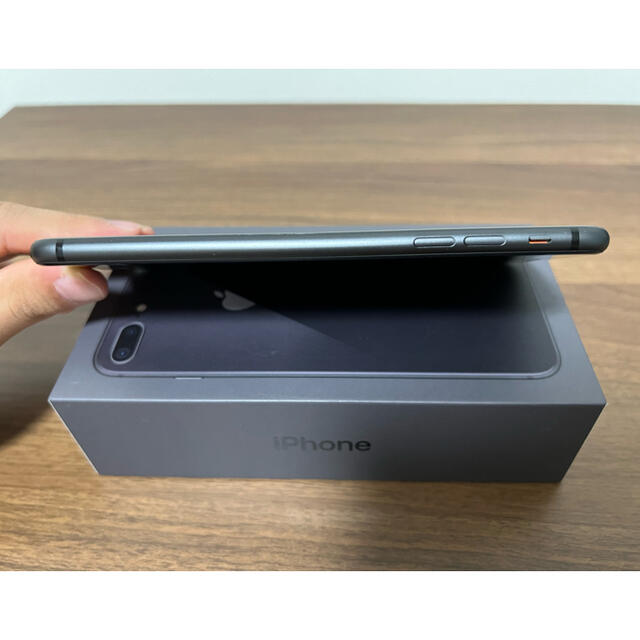 Apple(アップル)のApple iPhone8plus 256G SIMフリー スペースグレイ スマホ/家電/カメラのスマートフォン/携帯電話(スマートフォン本体)の商品写真