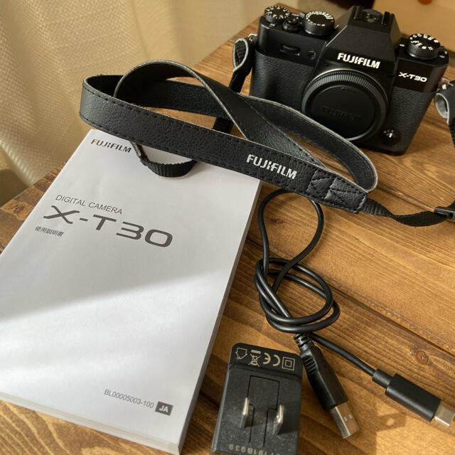 fujifilm x-t30 ブラック　ボディ