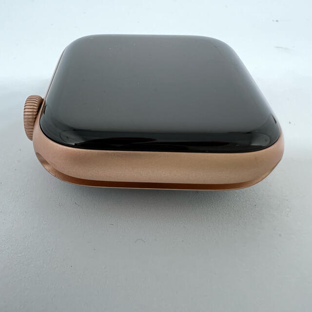 Apple Watch(アップルウォッチ)のAppleWatch SE GPSモデル 44mmゴールドアルミニウムケース美品 メンズの時計(腕時計(デジタル))の商品写真