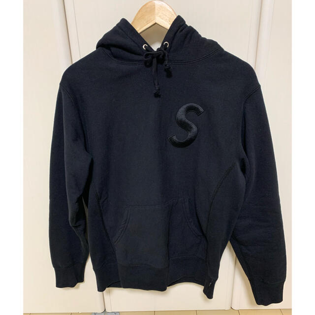 【SEAL限定商品】 supreme Sロゴパーカー パーカー