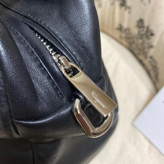 2日間限定価格✨🌹フェラガモバッグ🌹✨ 2日間限定価格✨🌹フェラガモバッグ🌹✨