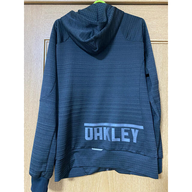 Oakley(オークリー)のOAKLEY トレーニングウェア　ジャージ　上下セット　ブラック　Mサイズ メンズのトップス(ジャージ)の商品写真