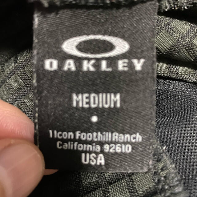 Oakley(オークリー)のOAKLEY トレーニングウェア　ジャージ　上下セット　ブラック　Mサイズ メンズのトップス(ジャージ)の商品写真