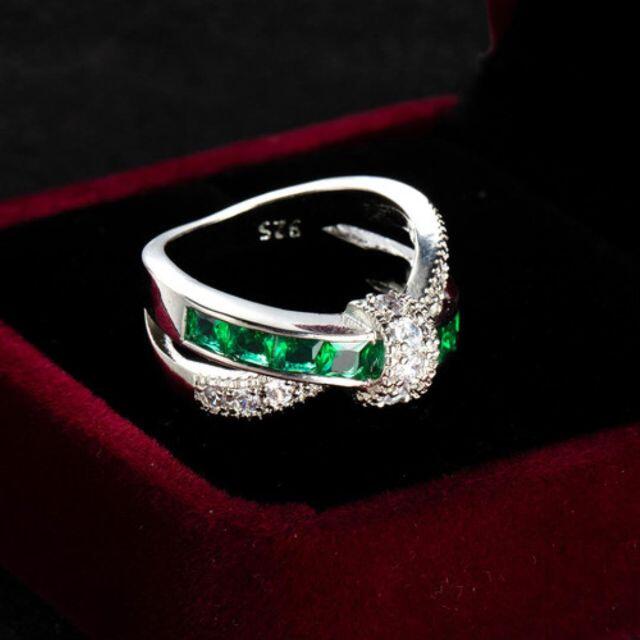 8☆即日発送☆最高品質 グリーン 指輪 ジュエリー インフィニティ リング レディースのアクセサリー(リング(指輪))の商品写真
