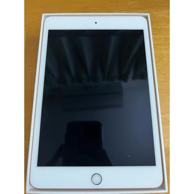 iPad(アイパッド)のiPad mini (第5世代) ゴールド 64GB Wi-Fiモデル スマホ/家電/カメラのPC/タブレット(タブレット)の商品写真