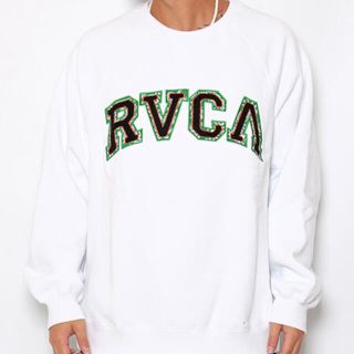 新品 RVCA ルーカ L カレッジ風 ワッペン ロゴ スウェットトップス