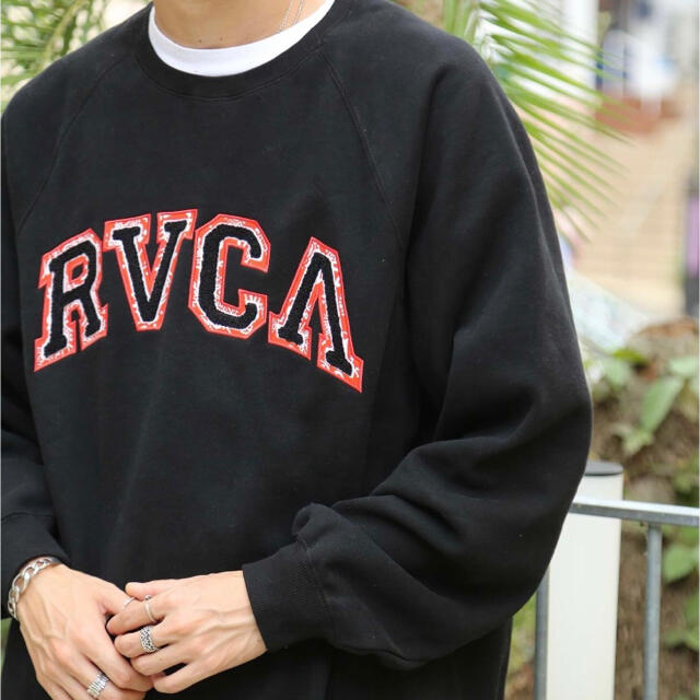 新品 RVCA ルーカ M カレッジ風 ワッペン ロゴ スウェット