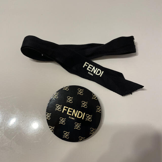 FENDI(フェンディ)のフェンディ　FENDI リボン　マグネットクリップ レディースのバッグ(ショップ袋)の商品写真