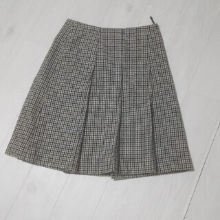 ジュンコシマダ(JUNKO SHIMADA)のスカート(ひざ丈スカート)