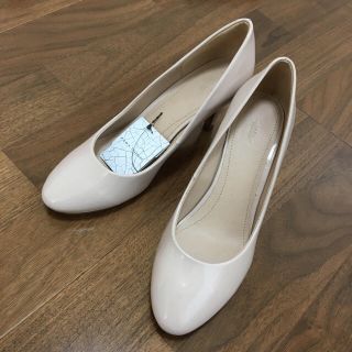 ザラ(ZARA)のZARA ベージュパンプス(ハイヒール/パンプス)