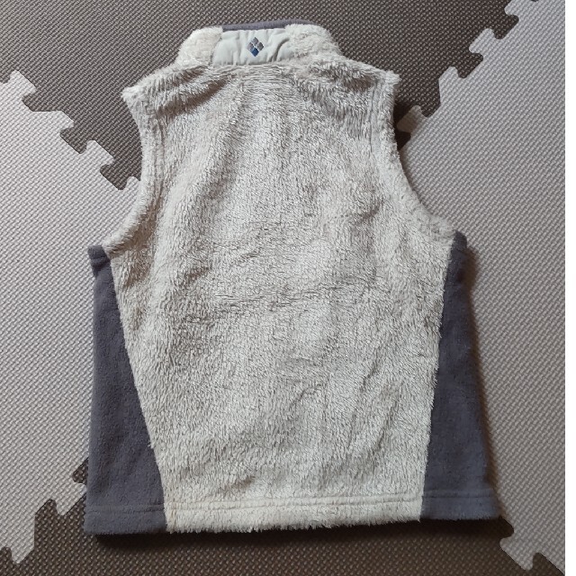 mont bell(モンベル)のmont-bell フリースベスト 110size キッズ/ベビー/マタニティのキッズ服男の子用(90cm~)(ジャケット/上着)の商品写真