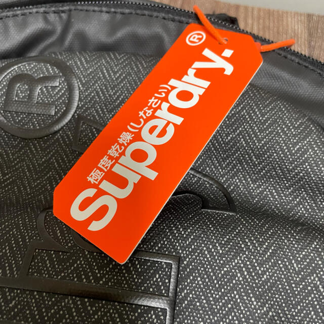 新品！Superdry 極度乾燥しなさい バックパック メンズのバッグ(バッグパック/リュック)の商品写真