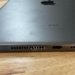 22日(火)発送！ iPad第7世代 画面割れ有り 使用期間3ヶ月