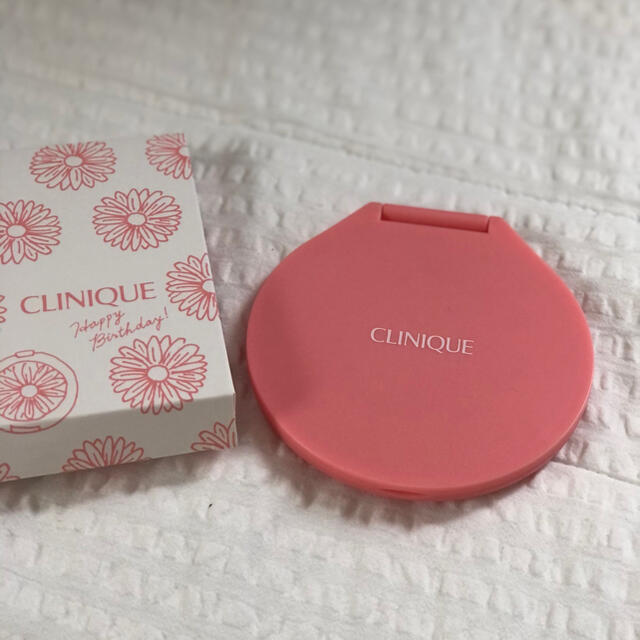 CLINIQUE(クリニーク)の【新品未使用】クリニーク　ミラー レディースのファッション小物(ミラー)の商品写真