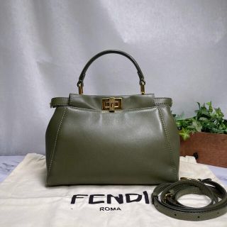 フェンディ(FENDI)の専用✨美品✨FENDI✨ピーカブー ミニ モスグリーン　2WAY(ハンドバッグ)