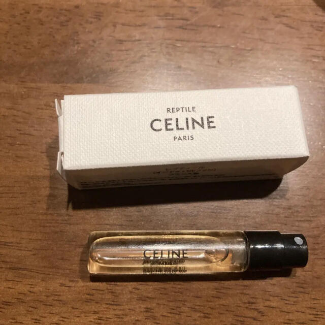 celine(セリーヌ)のセリーヌ　香水　ラ.ポ.ヌ オードゥパルファン コスメ/美容の香水(香水(女性用))の商品写真