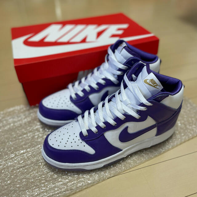 NIKE(ナイキ)のNIKE DUNK HIGH WMNS "Varsity Purple" メンズの靴/シューズ(スニーカー)の商品写真