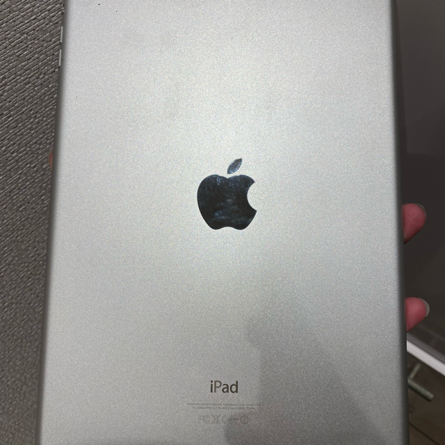 iPad Air 16GB キーボード・カバー付き